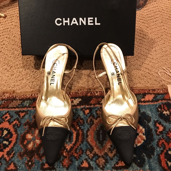 CHANEL Shoes - Vintage Chanel Heels. Perfect.